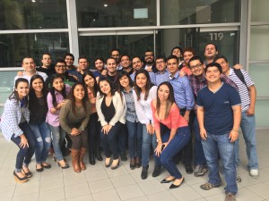 grupo-de-mba-materia-estrategia-de-operaciones-egade-en-peru