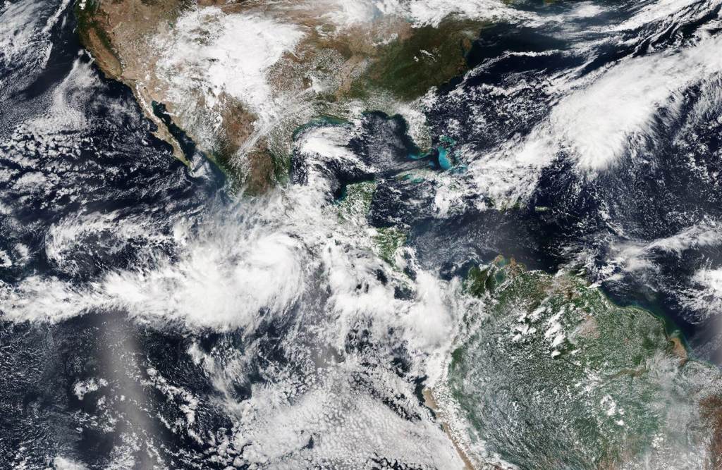 La llegada del huracán Patricia y la investigación en Logística Humanitaria en&nbsp;México