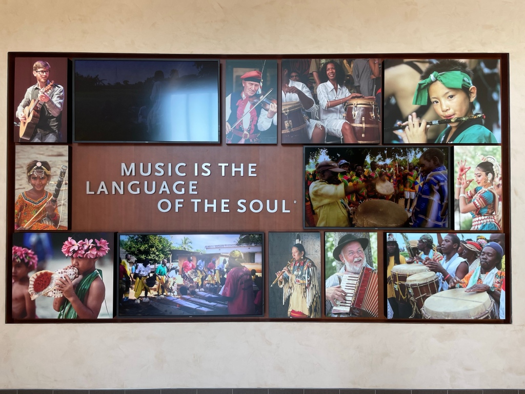 The Musical Instruments Museum (MIM) – Special Exhibition (Treasures): Asia and Latin America sections. Scottsdale – AZ